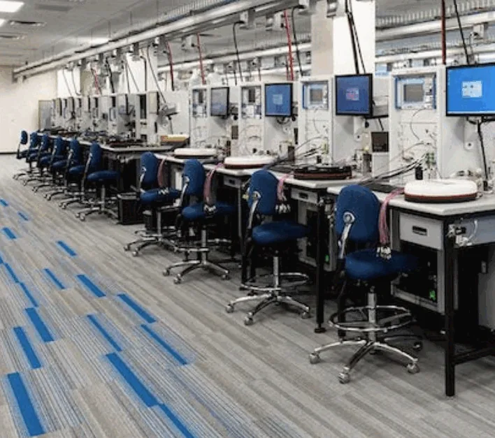 Static control floor finish installed in a technical environment